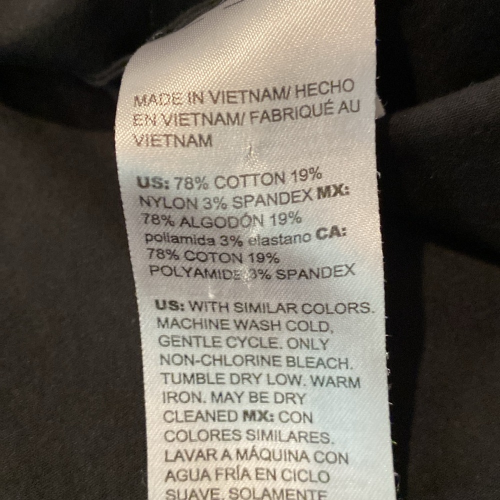 Chicos Long Sleeve Black Button Down Blouse, size 12/14 - Picture 6 of 6